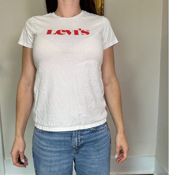 Levis White Basic T Shirt Red Logo Size Medium - Picture 2 of 7